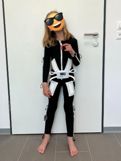 mollii-suit-400px.jpg